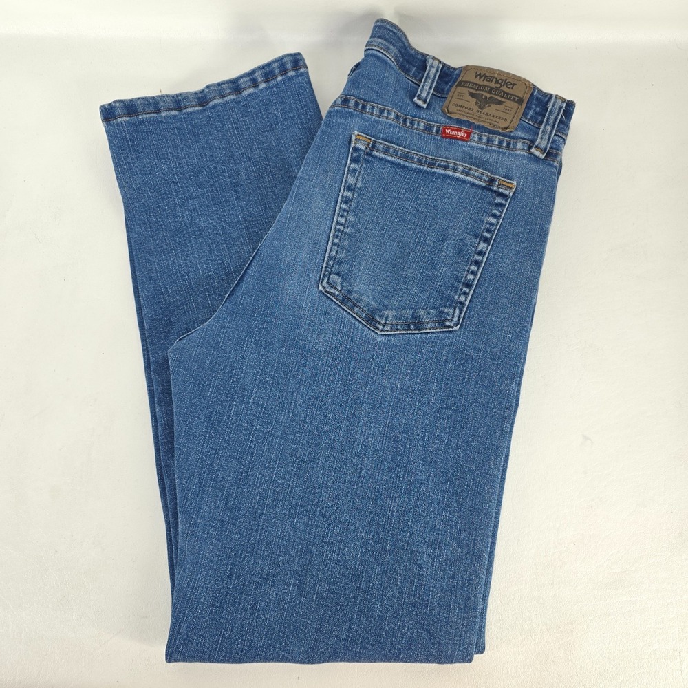 Wrangler Light Wash Jeans Mens 34x30 Performance Series Straight Leg Workwear‎